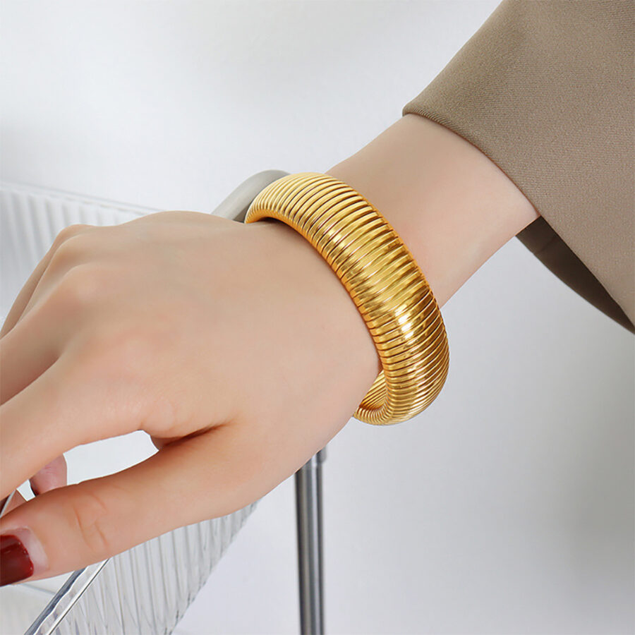 bracelet gold 2